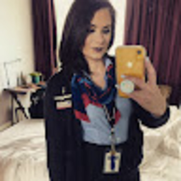 Meet your Posher, Anna - Picture 1 of 1